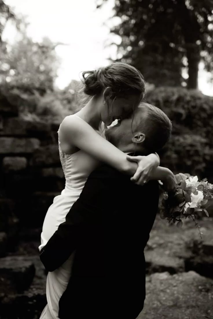 Year-by-Year Wedding Anniversary Gift Guide