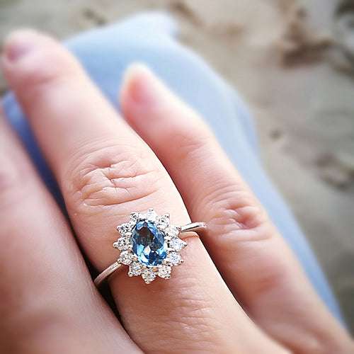 royal blue topaz sapphire diamonds halo gold princess diana vintage engagement ring cluster ring