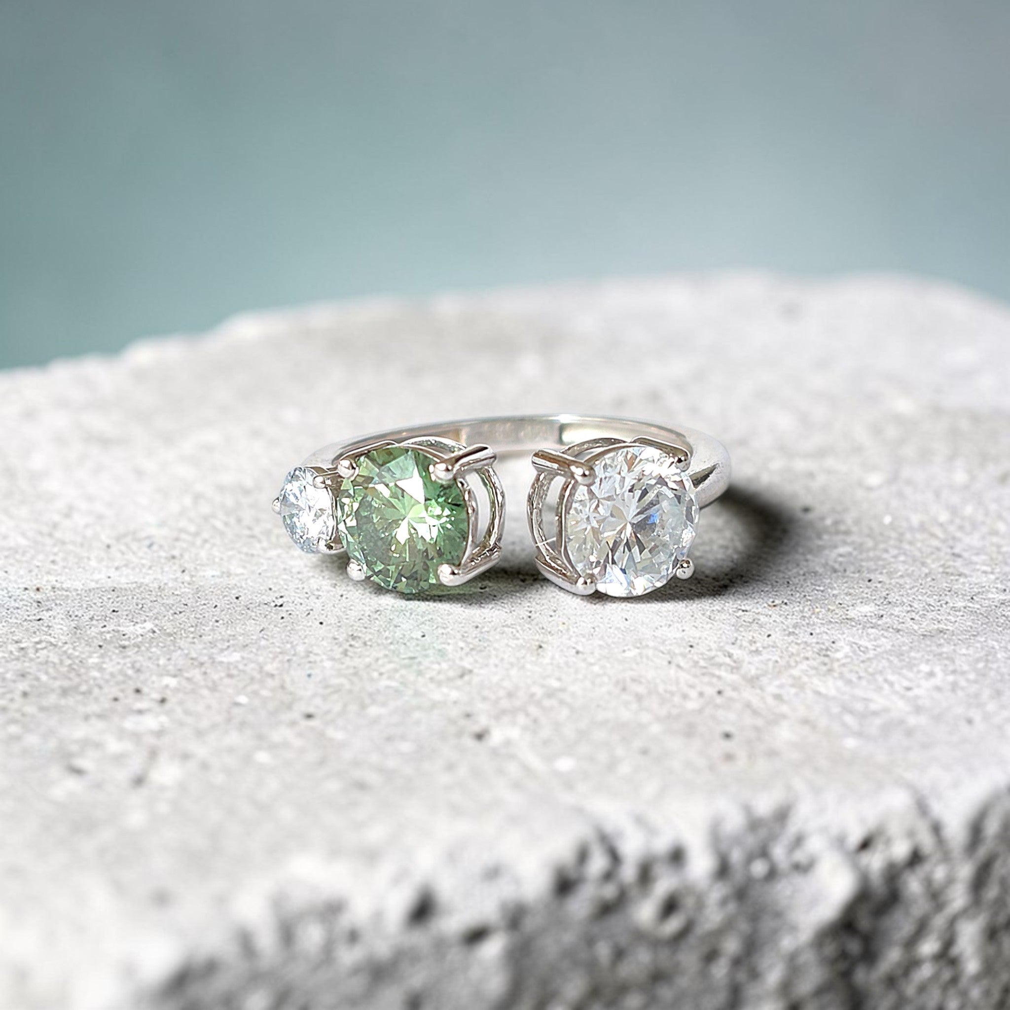 alba-three-stone-green-lab-diamond-ring-14k-white-gold-eterling (9)