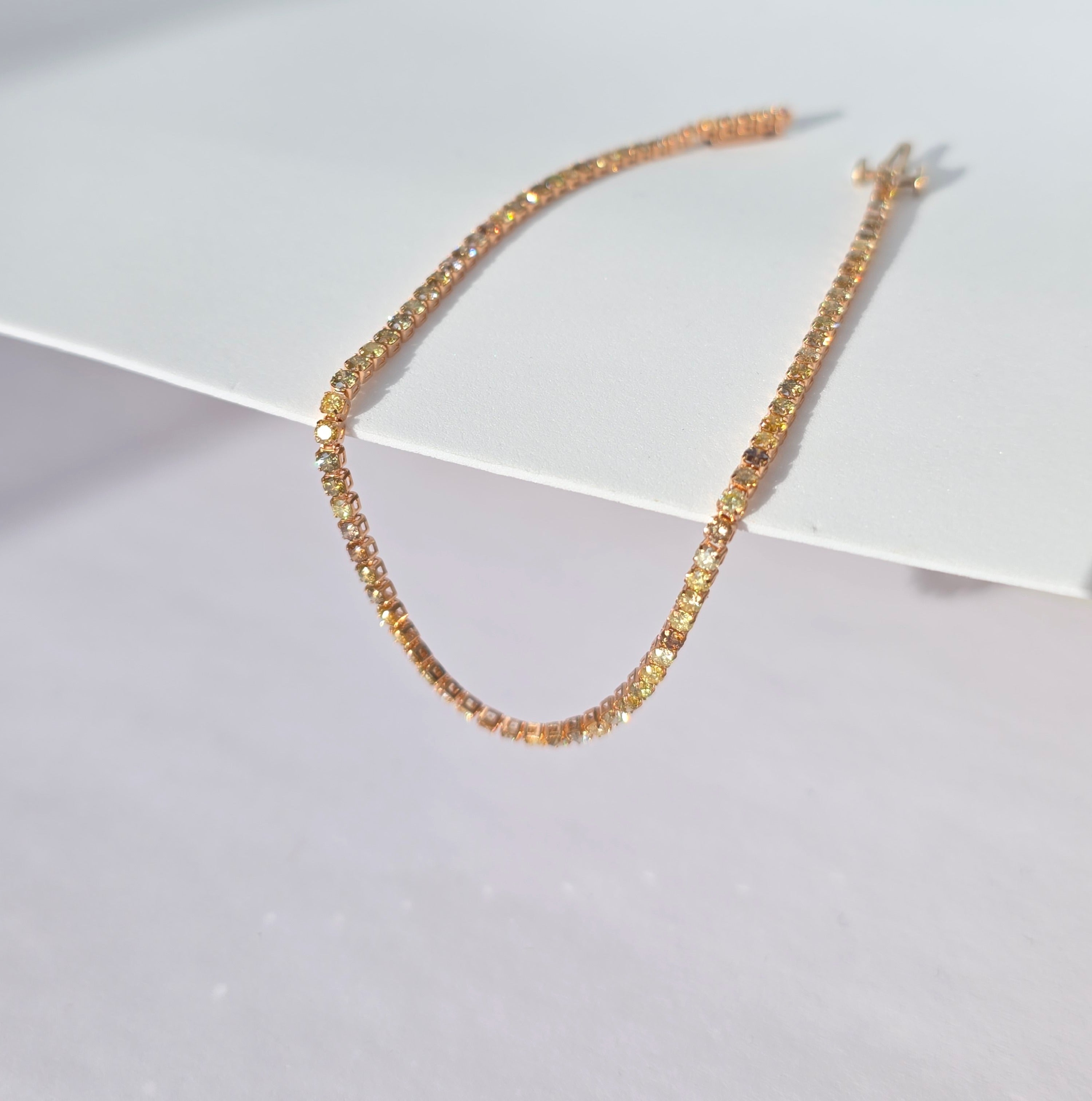 Bracelet tennis aux diamants champagne naturels