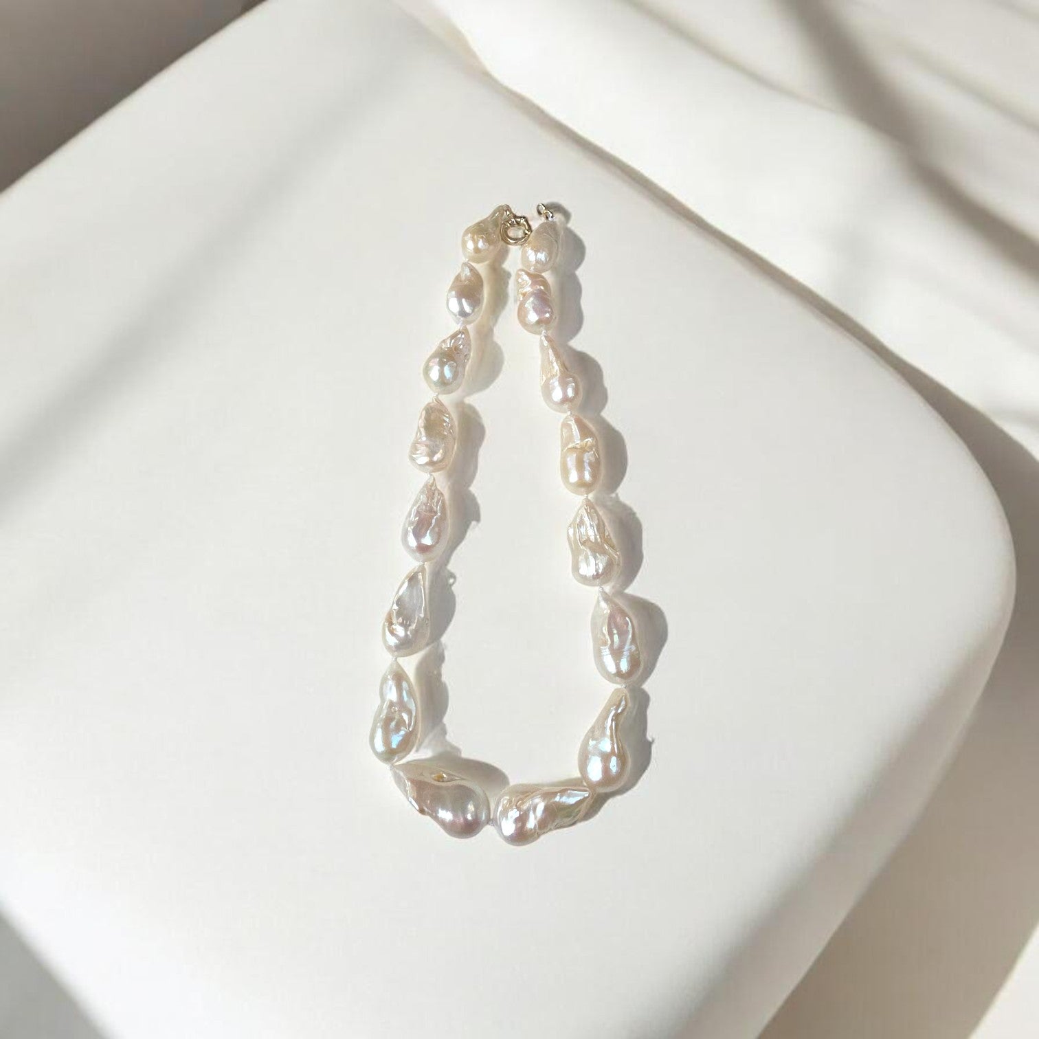 eterling-oversized-baroque-pearl-necklace-natural-white (13)