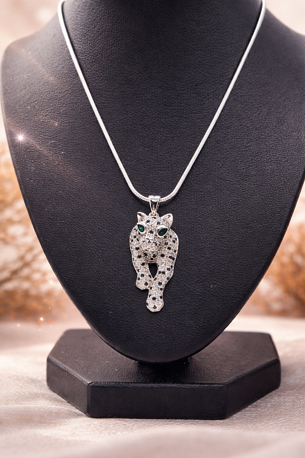 eterling-panther-necklace-silver-925-collier-panthere-zirconiums-green-eyes_4
