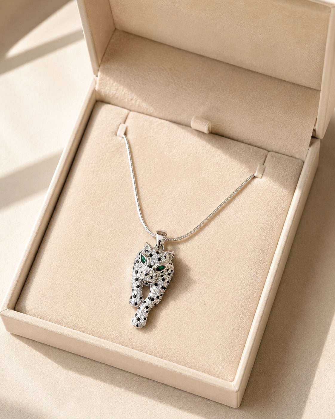 eterling-panther-necklace-silver-925-collier-panthere-zirconiums-green-eyes_4
