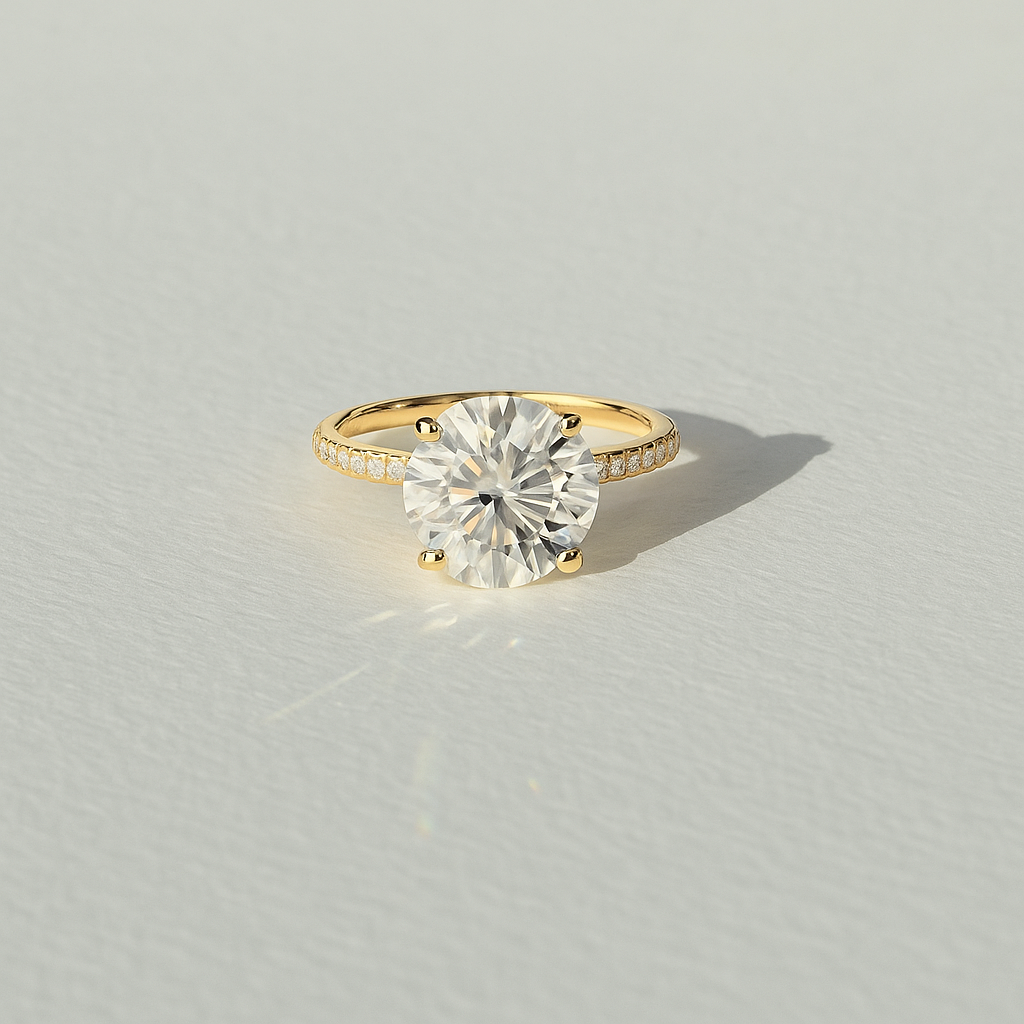 lab-grown-diamond-engagement-ring-4ct-round-yellow-gold-ethical-jewelry-handmade-IGI-certified-3