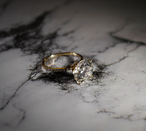 lab-grown-diamond-engagement-ring-4ct-round-yellow-gold-ethical-jewelry-handmade-IGI-certified-_2_ecf9151f-0153-4132-9dad-144b627a0e7e