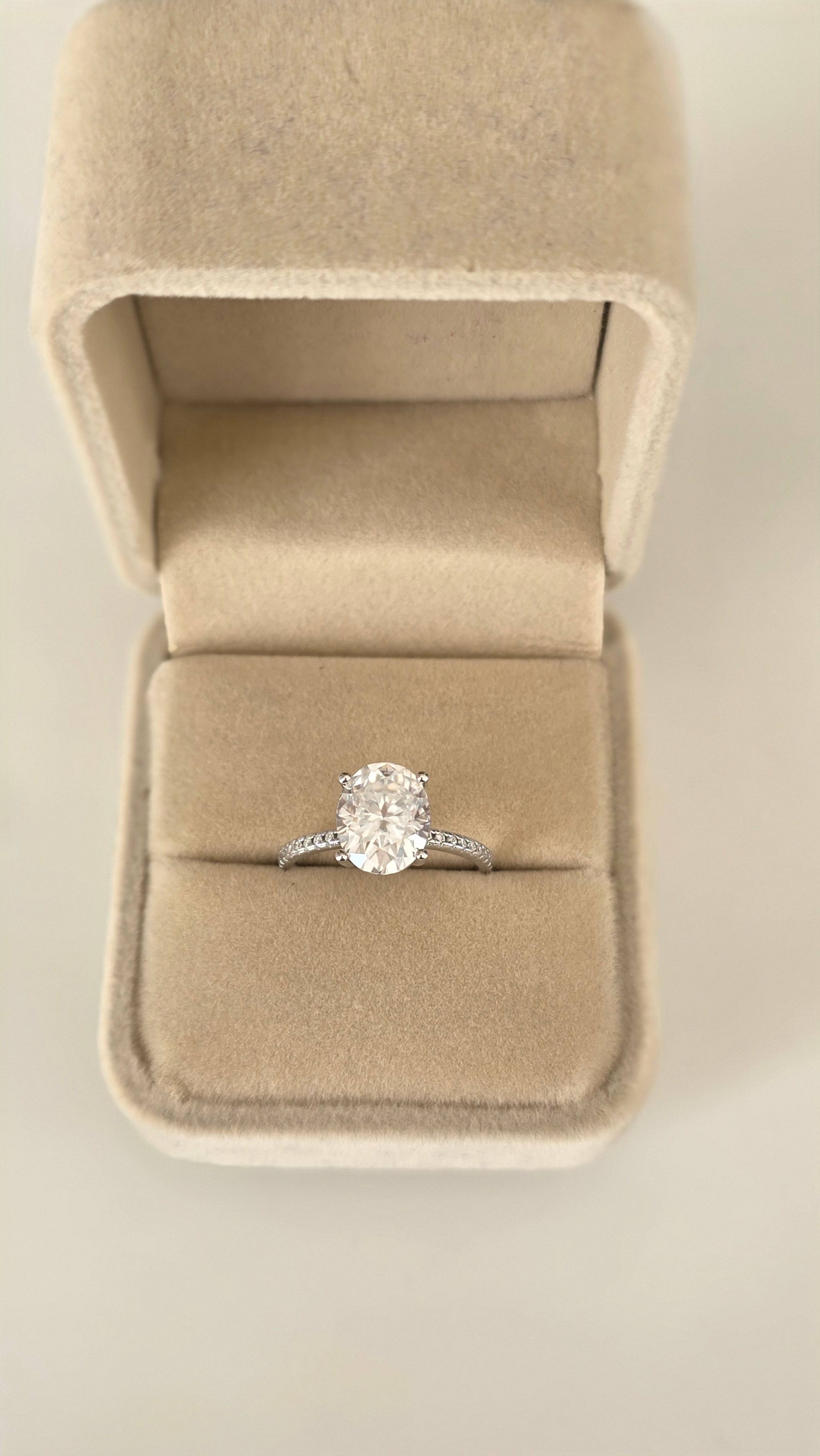 moonlight-oval-3ct-moissanite-ring-sterling-silver