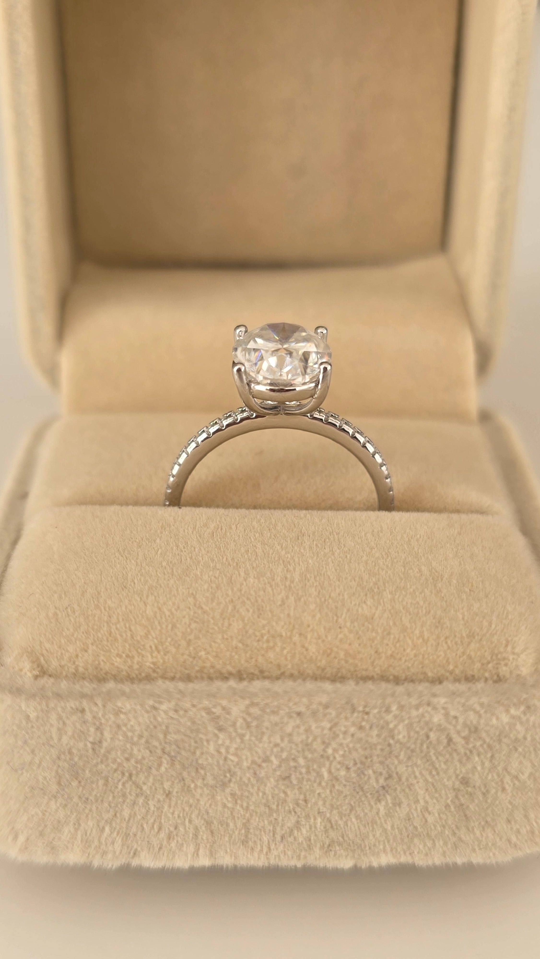 moonlight-oval-3ct-moissanite-ring-sterling-silver