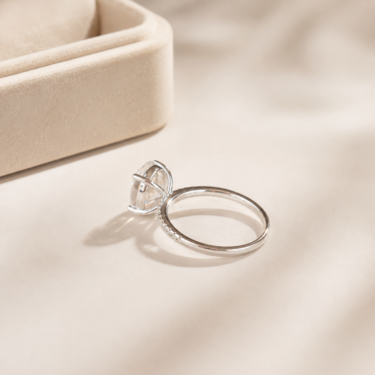 moonlight-oval-3ct-moissanite-ring-sterling-silver