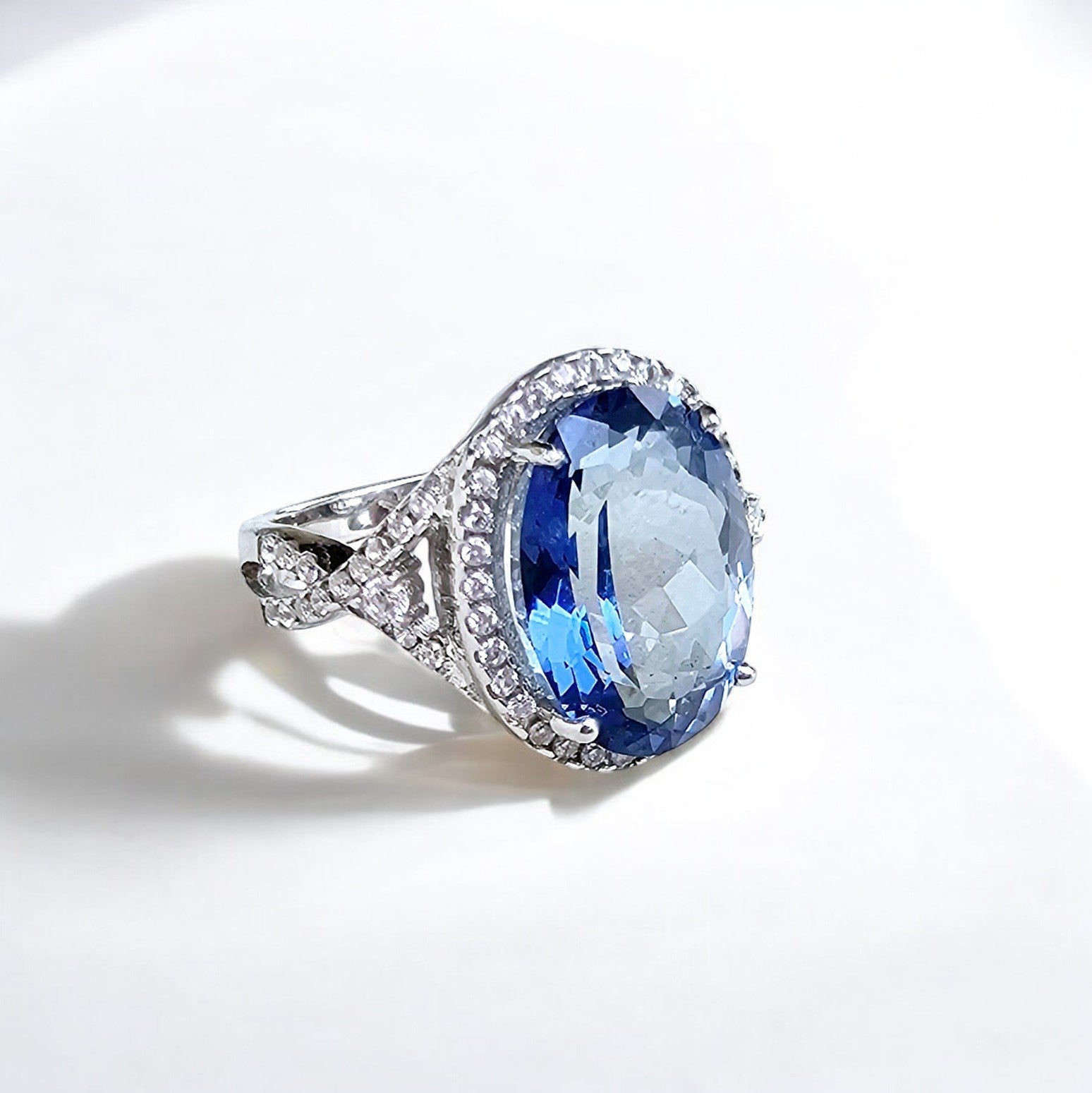 mystic-blue-quartz-ring-5.57ct-sterling-silver-oceane-clarity-transformation-eterling