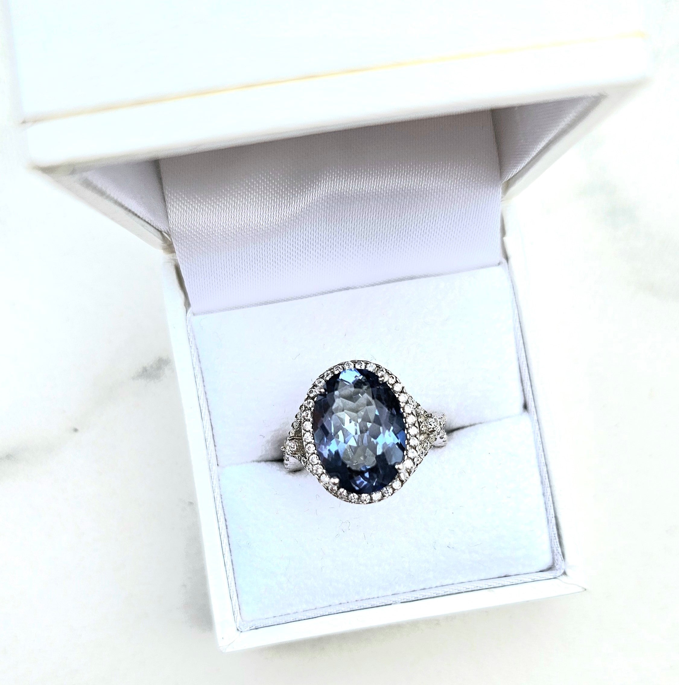 mystic-blue-quartz-ring-5.57ct-sterling-silver-oceane-clarity-transformation-eterling