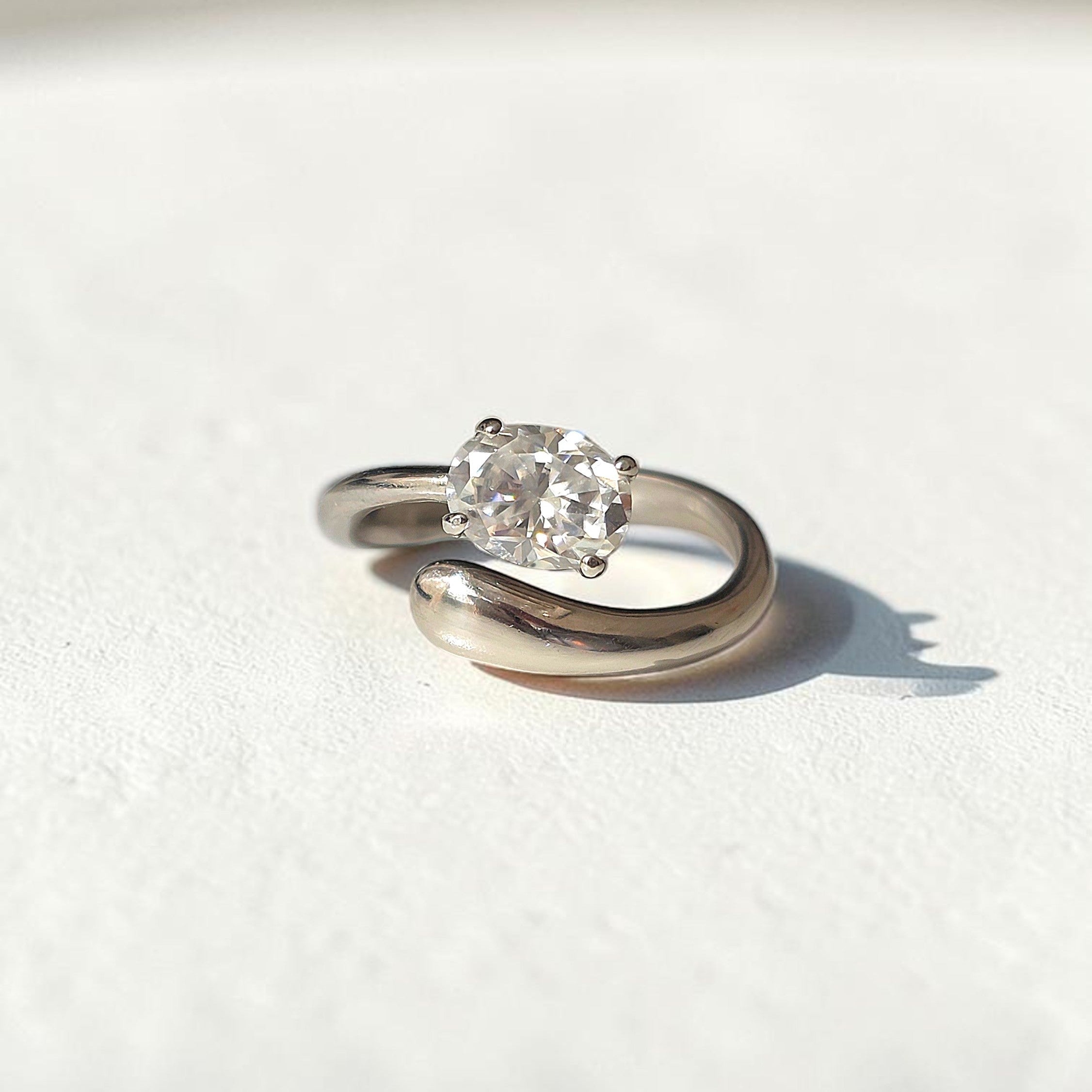 nova-oval-moissanite-solitaire-ring-silver-adjustable