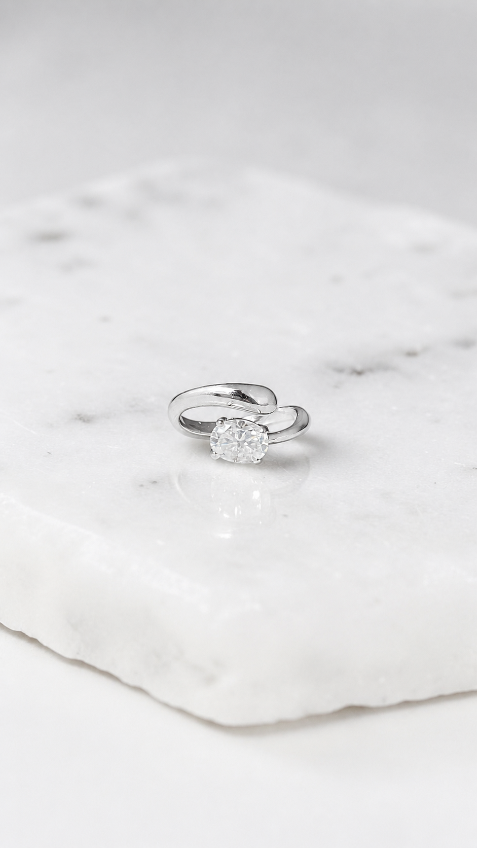 nova-oval-moissanite-solitaire-ring-silver-adjustable (1)