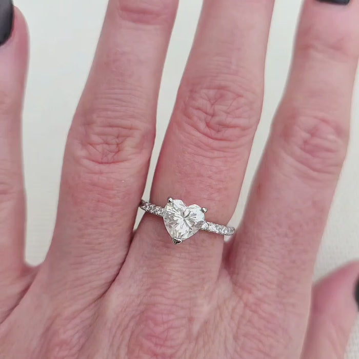 video-heart-moissanite-engagement-ring-2ct-silver-eterling.-1jpg
