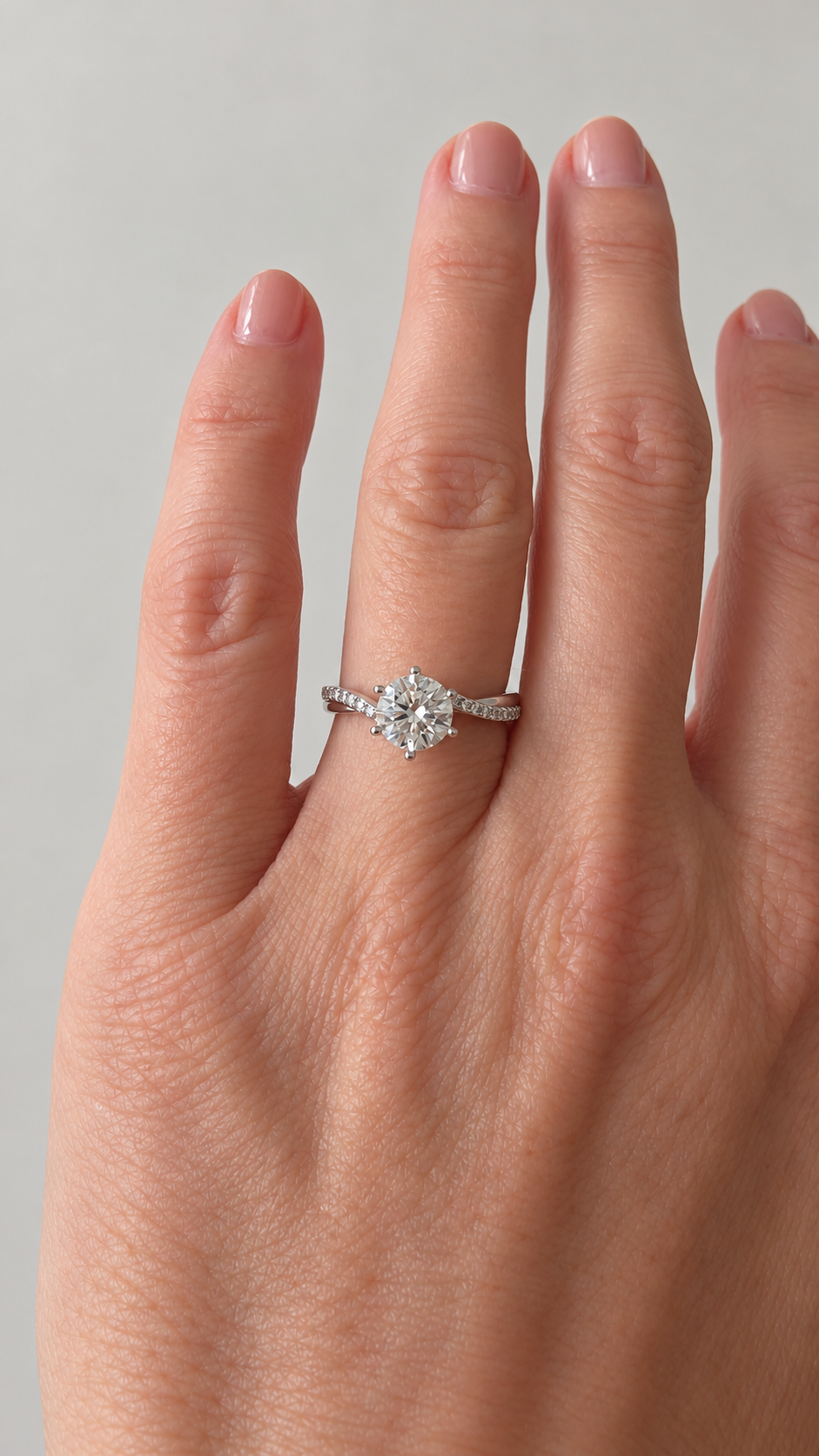 Sienna Mini Twist - Round Moissanite Silver Ring