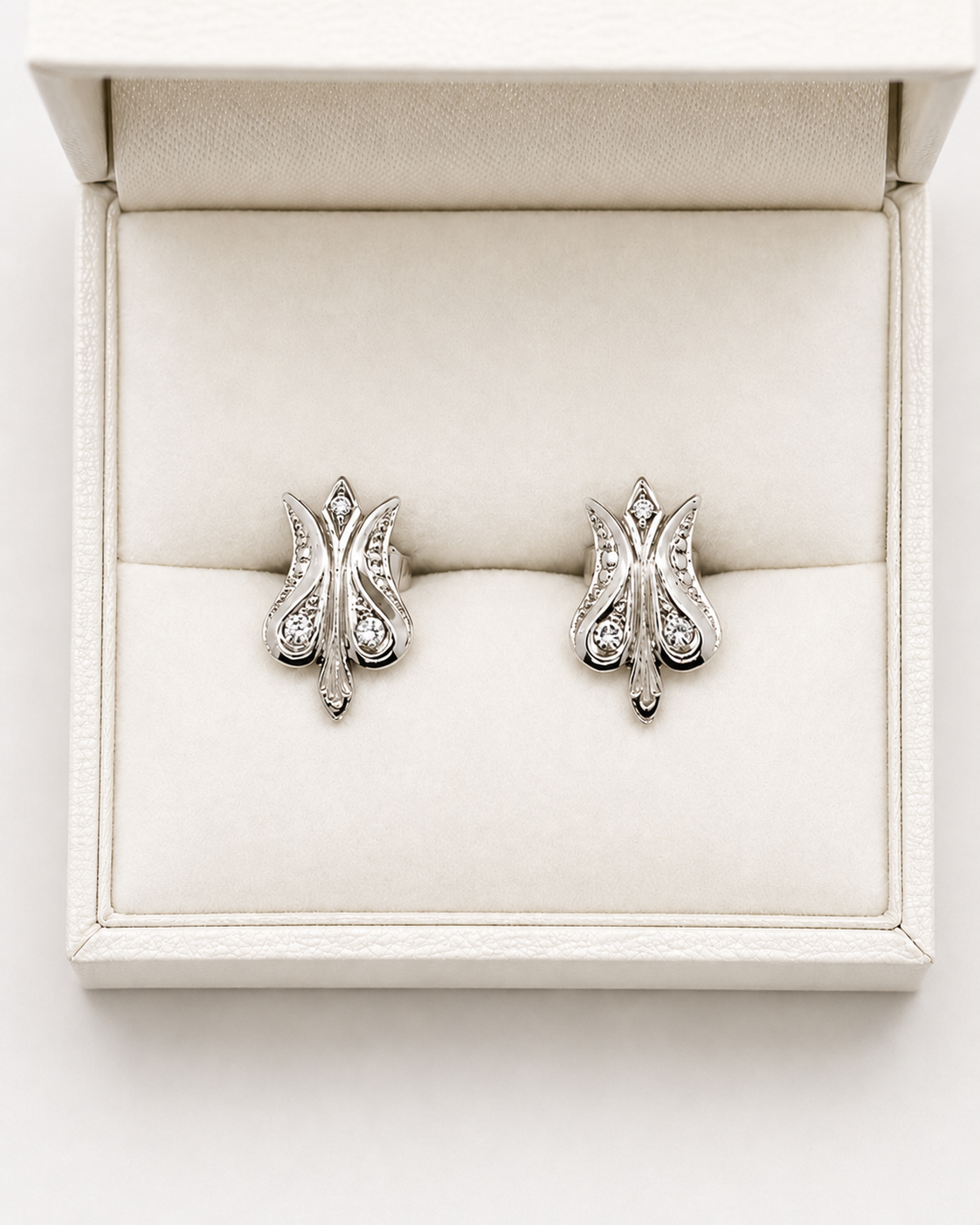 tulip-14k-white-gold-diamond-floral-earrings-eterling